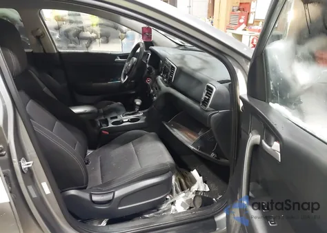 2019 Kia Sportage Lx z USA, uszkodzony, nr VIN KNDPMCAC2K7620808